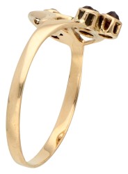 No reserve - 14K Geelgouden vintage ring bezet met granaat.