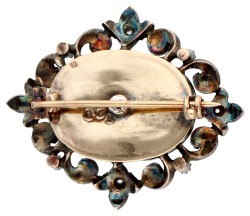 No Reserve - Gouden/zilveren Portugese broche bezet met een cultivé parel en roos geslepen diamanten. 