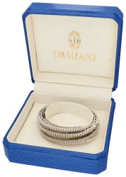 Damiani 18K witgouden bangle armband bezet met ca. 0.55 ct. diamant.