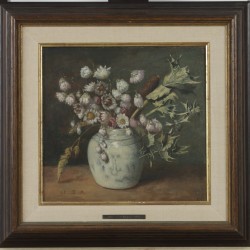 Christine Dorothea Meijer (Den Haag 1857 - 1932), Stilleven van bloemen in een Chinese pot.