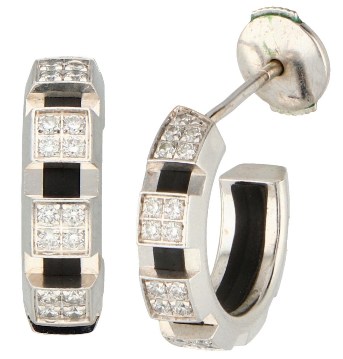 Chaumet 18K witgouden oorstekers 'Class One' bezet met ca. 0.58 ct. diamant.