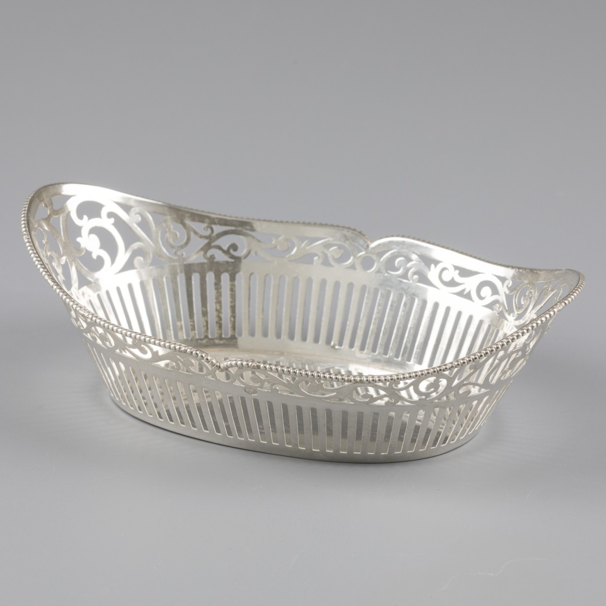 No reserve - Bonbon / soezenmand zilver.