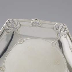 No reserve - Bonbonschaal "Jugendstil" zilver.