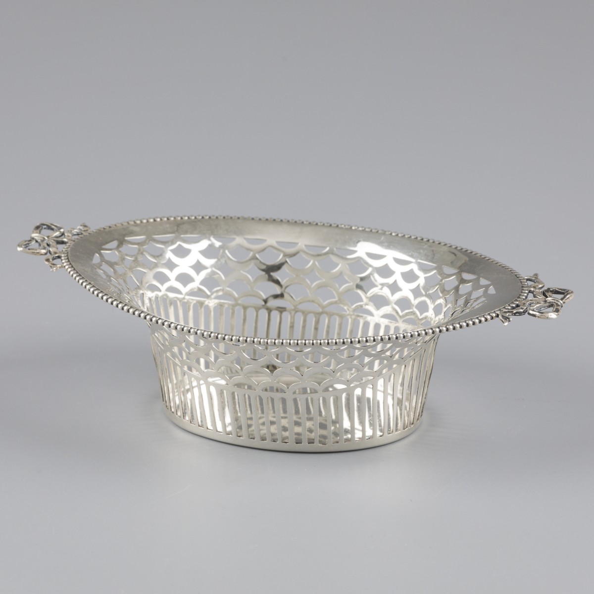 No reserve - Bonbonmandje zilver.