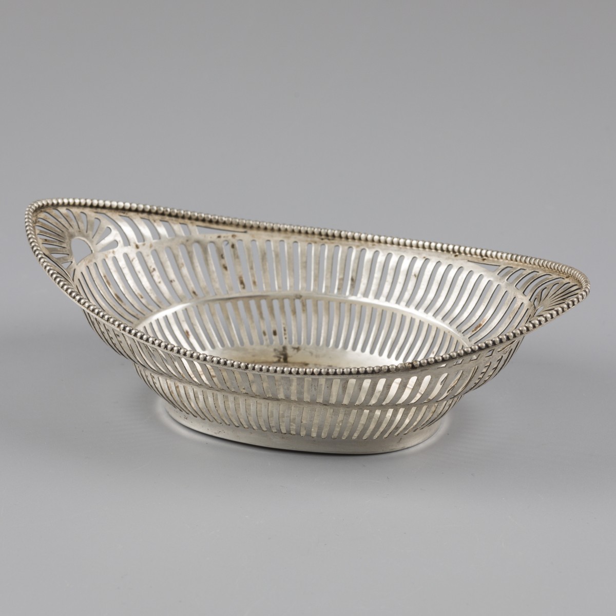 No reserve - Bonbonmandje zilver.