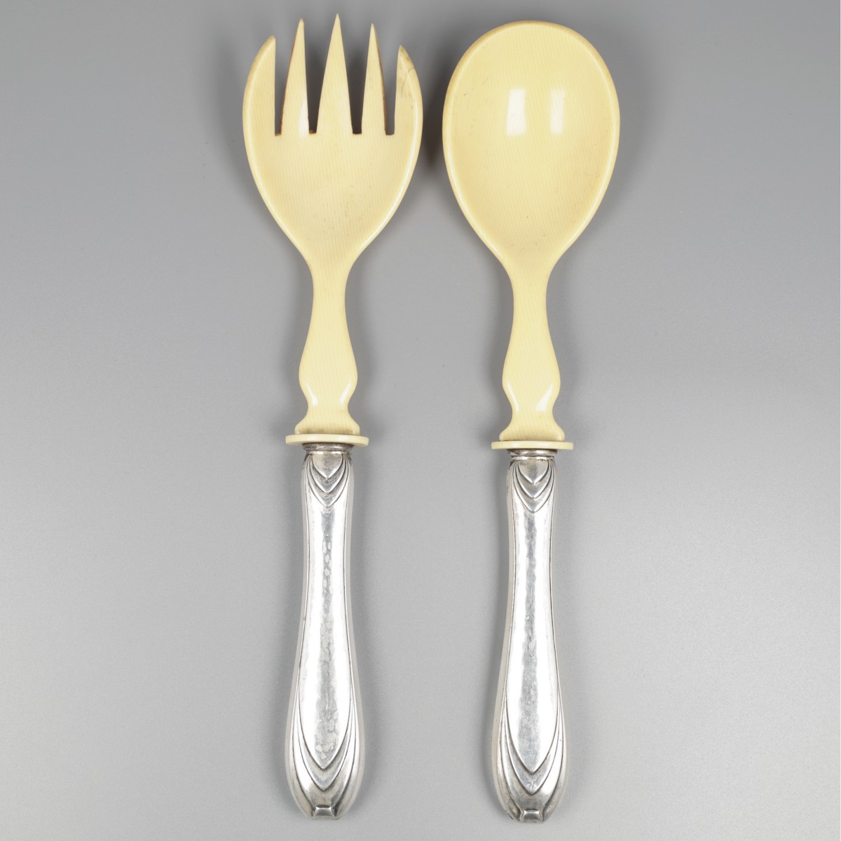 No reserve - Salade couvert zilver.