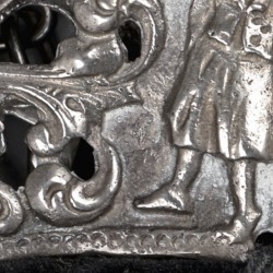 No reserve - Beugeltas & naaldenkoker zilver.