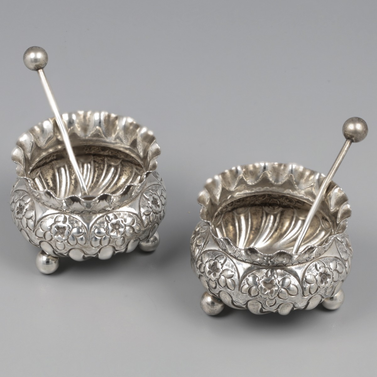 No reserve - 4-delige set zoutkelders & zoutlepels zilver.