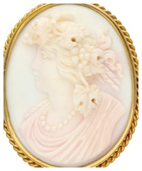 No reserve - Antieke 14K geelgouden schelpcamee broche/hanger van een bacchante.