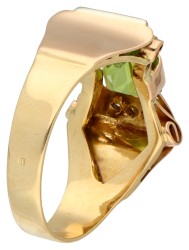 No reserve - 18K Geelgouden tank ring bezet met ca. 2.55 ct. peridot.