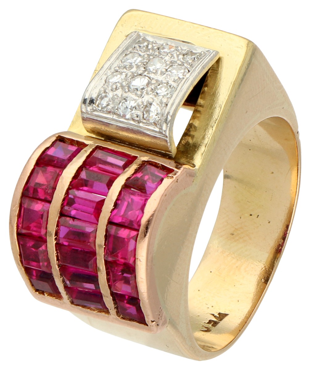 No reserve - 18K Geelgouden asymmetrische tank ring bezet met diamant en synthetische robijn.