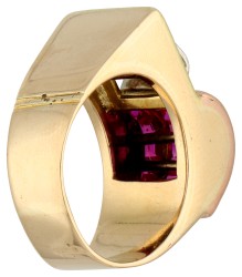 No reserve - 18K Geelgouden asymmetrische tank ring bezet met diamant en synthetische robijn.