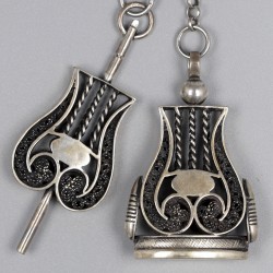 No reserve - Jasseronketting met horloge sleutel & cachet zilver.