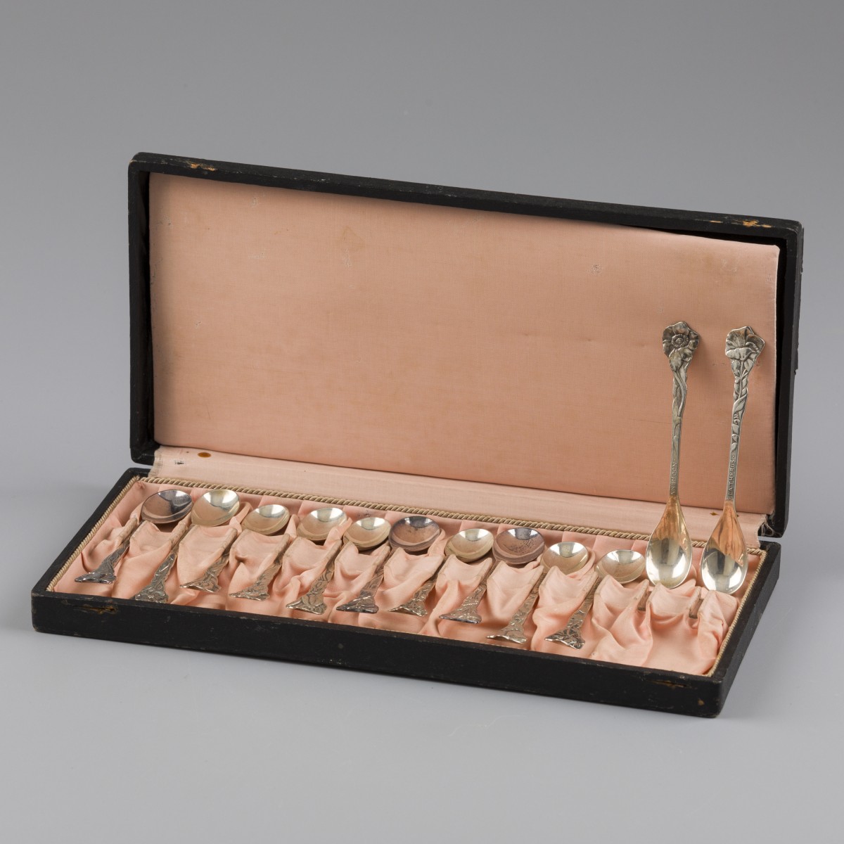 No reserve - 12-delige set theelepels zilver.