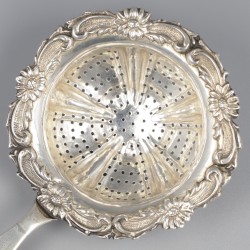 No reserve - Zilveren theezeef, Sint-Petersburg 1844.
