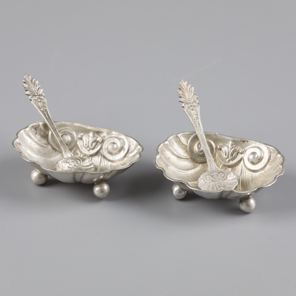 No reserve - 4-delige set zoutkelders & zoutlepels zilver.