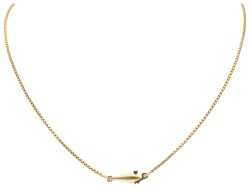 18K Geelgouden geëmailleerd collier met hanger en cultivé parel.