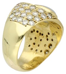 18K Geelgouden ring bezet met maansteen met kattenoog-effect en ca. 1.92 ct. diamant.