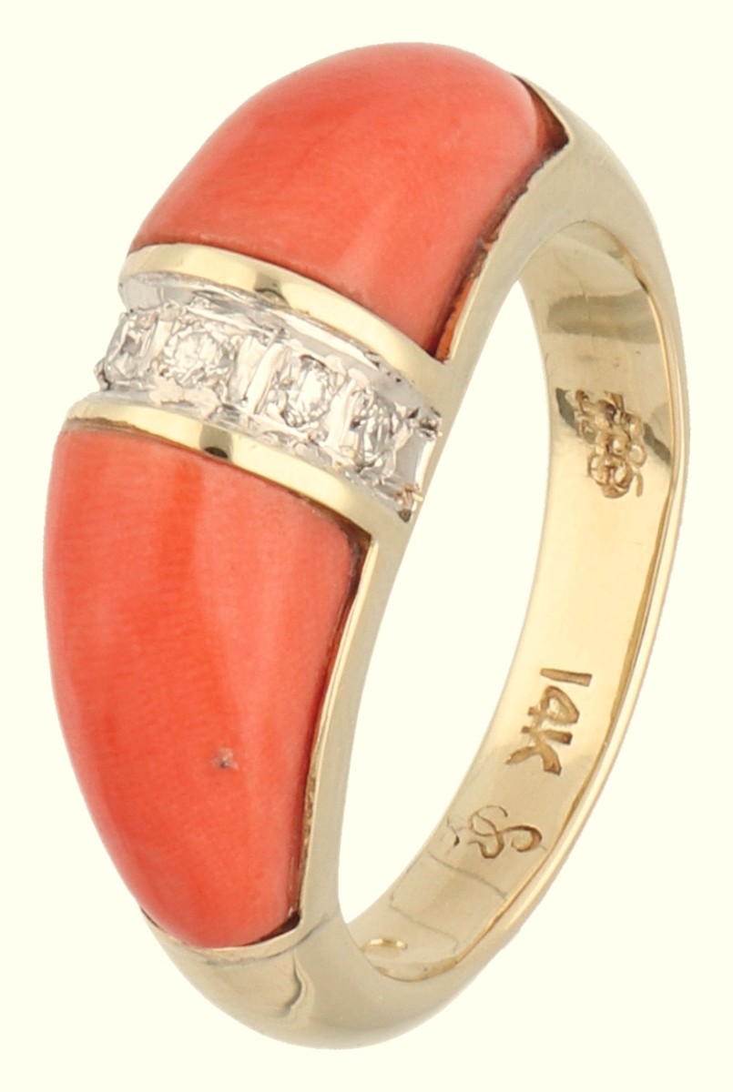 No Reserve - 14K Geelgouden vintage ring bezet met bloedkoraal en diamant.