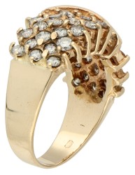 14K Geelgouden vintage ring bezet met ca. 1.66 ct. baguette en briljant geslepen diamanten.