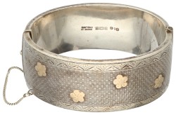 No Reserve - Zilveren brede Engelse bangle armband.