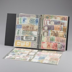 World. 350 Banknotes different countries and denominations. - Album - Very fine – UNC..