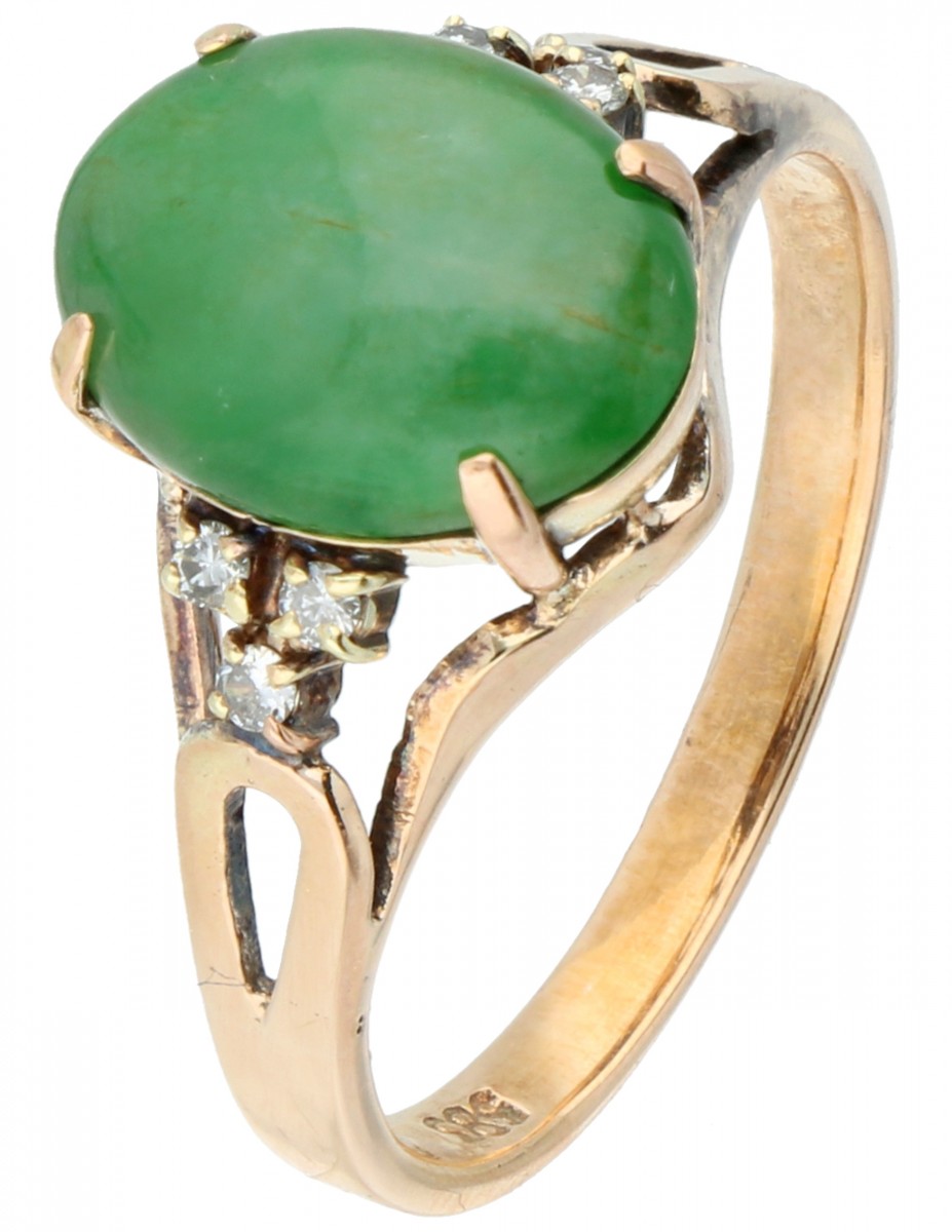 Roségouden 'shoulder ring' bezet met ca. 0.06 ct. diamant en ca. 3.73 ct. jade - BWG 10 kt.