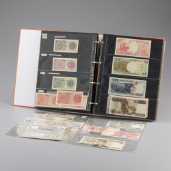 World. 130 Banknotes different countries and denominations. - Album - Very fine – UNC.