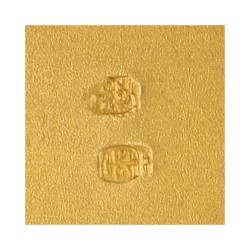 Alphonse Augis 18K geelgouden "plus qu’hier, moins que demain" hanger.
