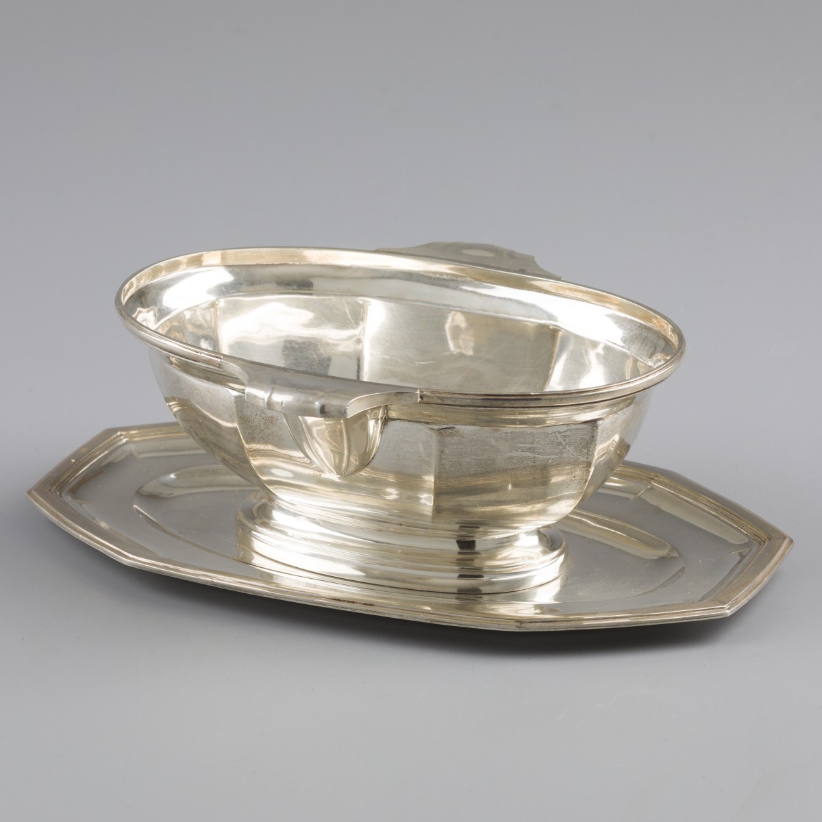 Saucière / sausboot Art Deco, zilver.