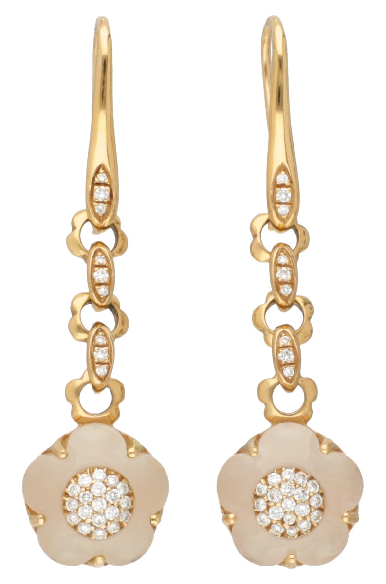 Pasquale Bruni 18K geelgouden oorhangers met cinquefoil rozekwarts en diamant.