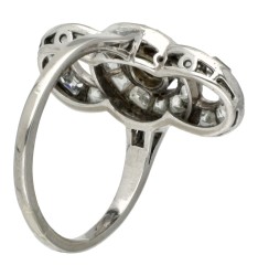 Platina Art Deco ring bezet met ca. 1.66 ct. diamant.