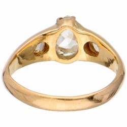 Geelgouden driesteens-ring bezet met roos geslepen diamanten - 18 kt.