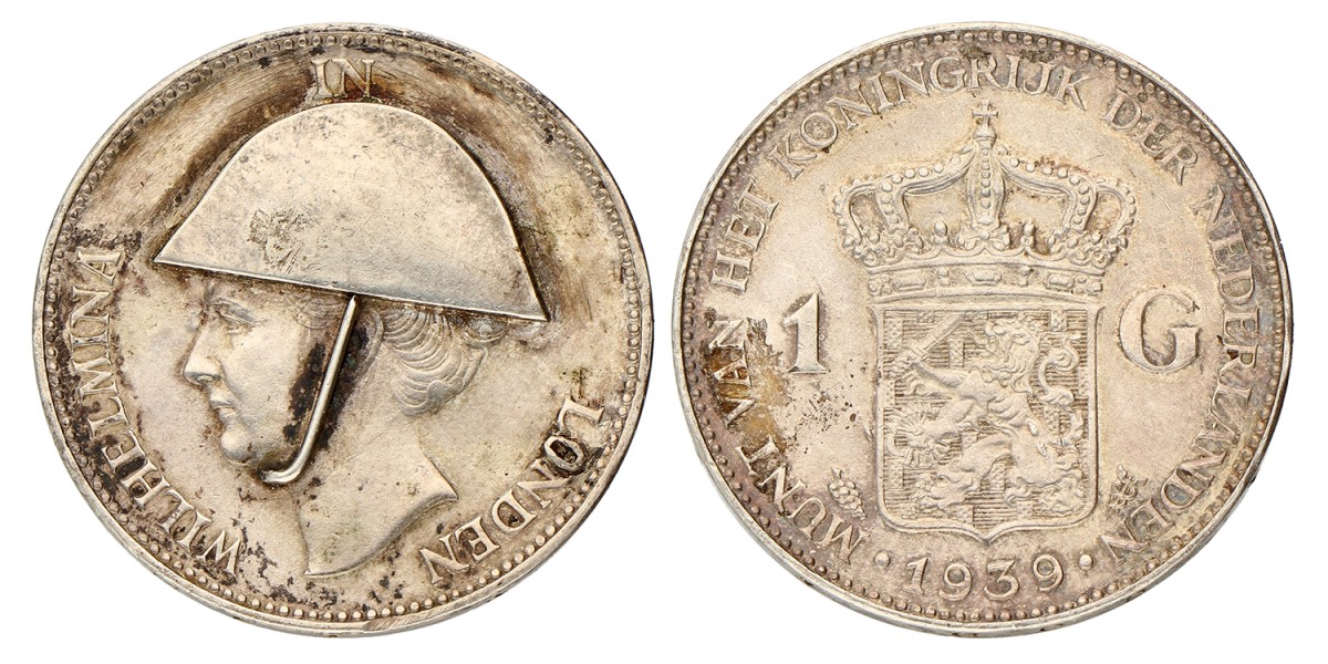 1 Gulden. Wilhelmina in Londen - Helm op de munt gezet ipv ingegraveerd. 1939. Zeer Fraai / Prachtig.