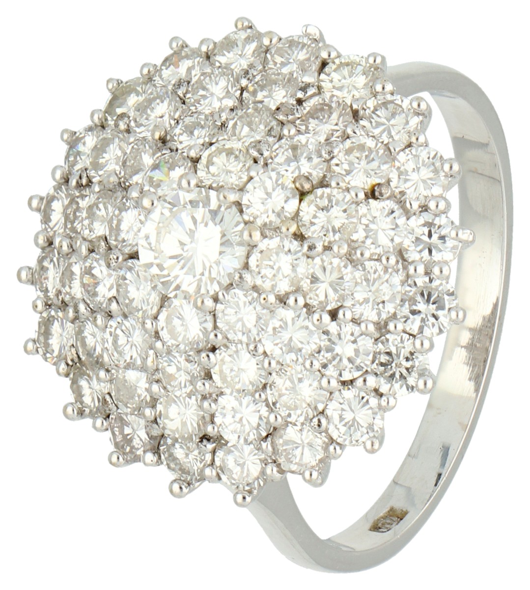 BWG witgouden cluster ring bezet met ca. 3.70 ct. diamant.