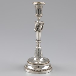 Neoclassicistische kandelaars (2), van Poucke, Brugge 1792, zilver.