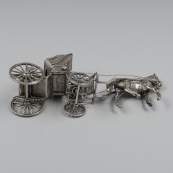 Miniatuur paard-en-wagen zilver.