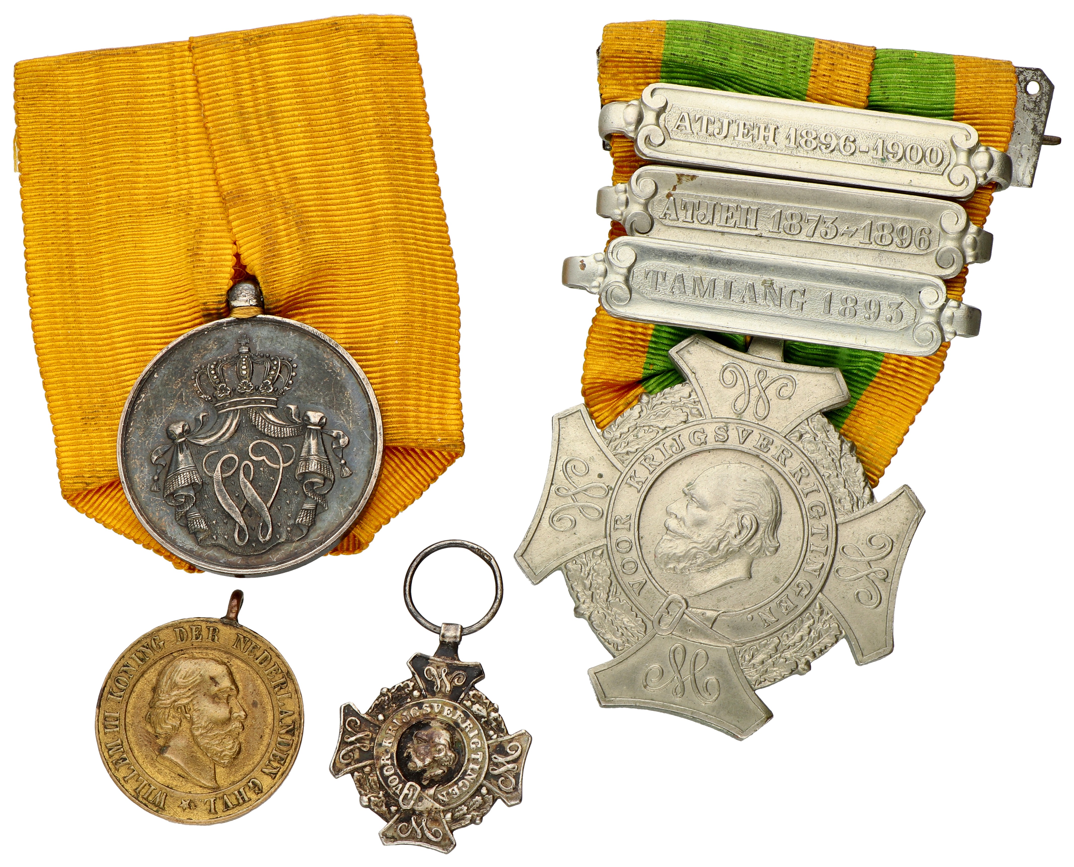 Nederland. 19e eeuw. Medaille voor trouwen dienst - Kon. Marine & voor Krijgsverrigtingen - Met gespen Atjeh 1873-1896, Atjeh 1896-1900 & Tamiang 1893.