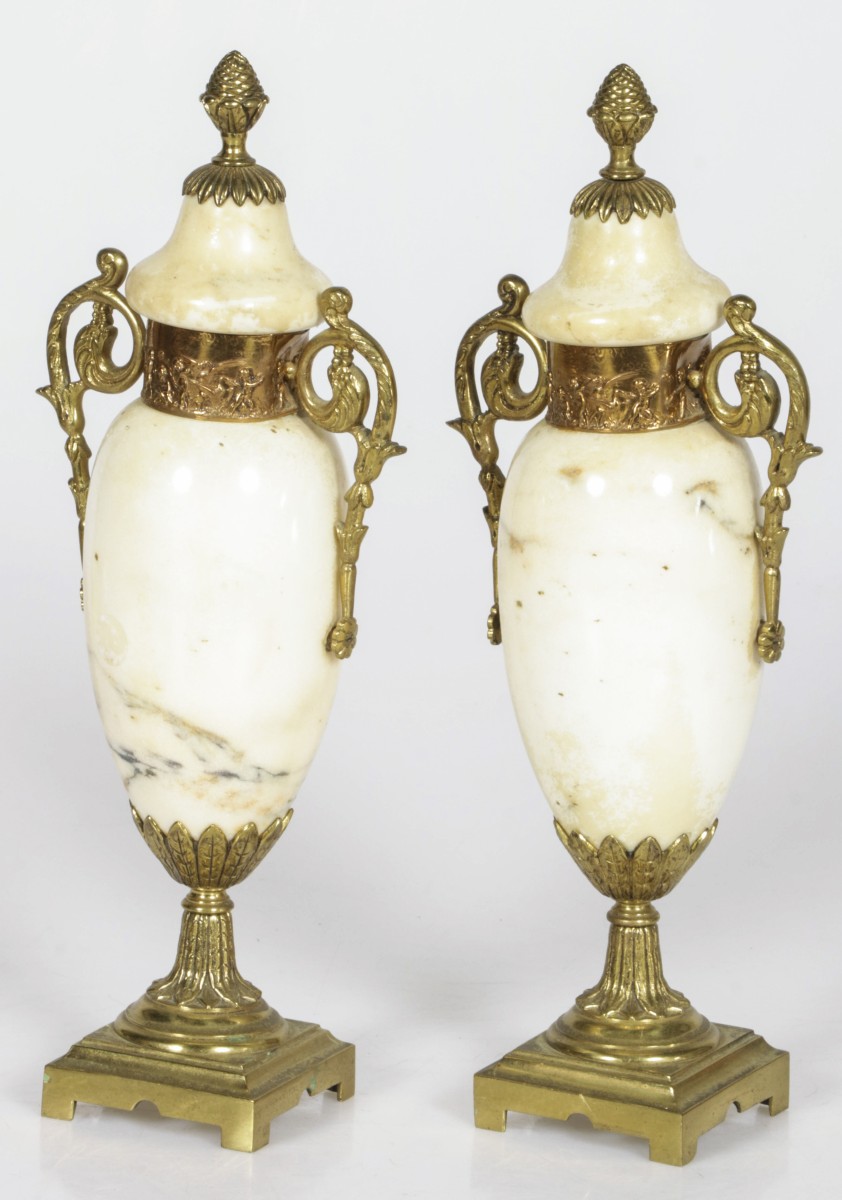 Een lot van (2) cassolettes, Frankrijk, circa 1920.