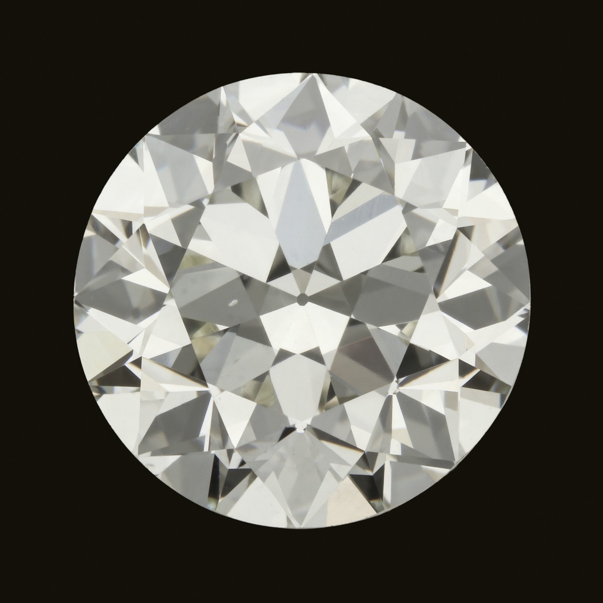 2.01 ct. HRD-gecertificeerde natuurlijke diamant.
