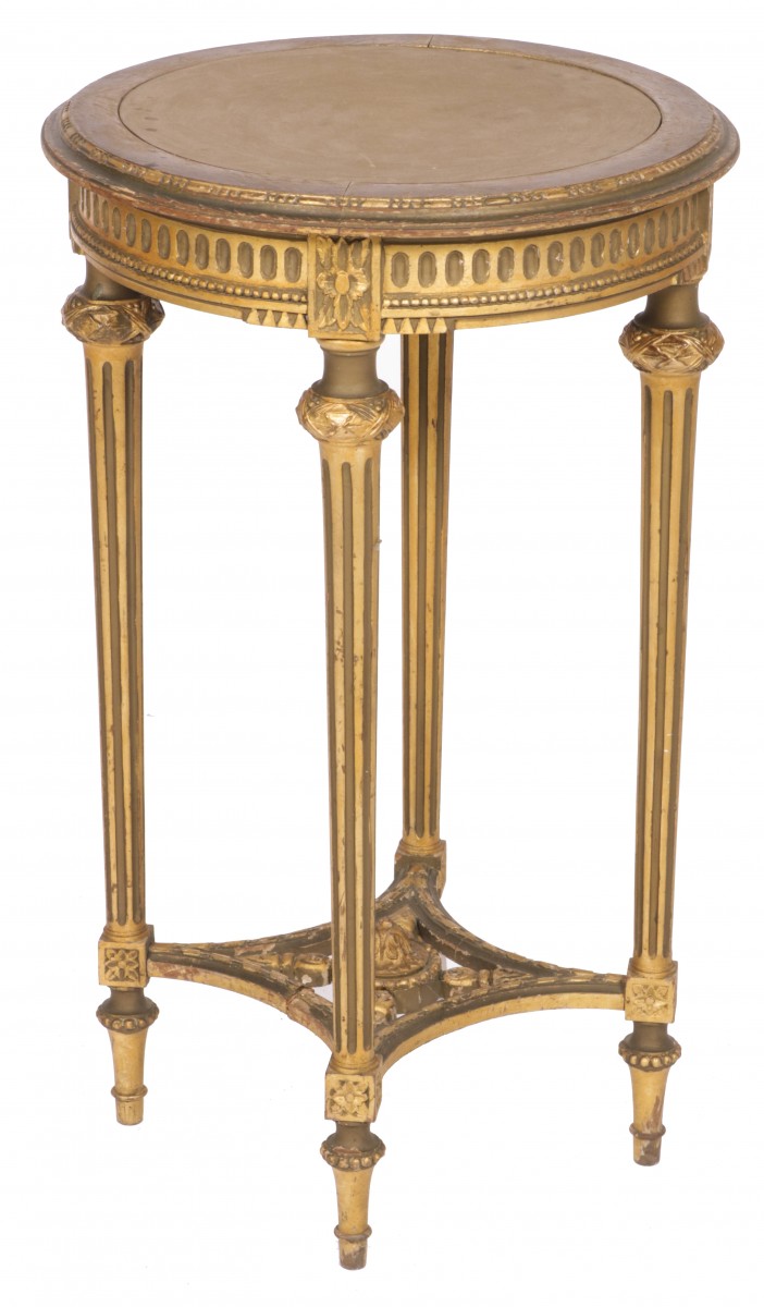Een rond Louis XVI-stijl bijzettafeltje. Frankrijk, 20e eeuw.