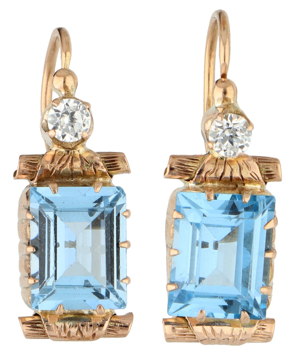 No Reserve - BWG Geelgouden dormeuses met synthetisch spinel.