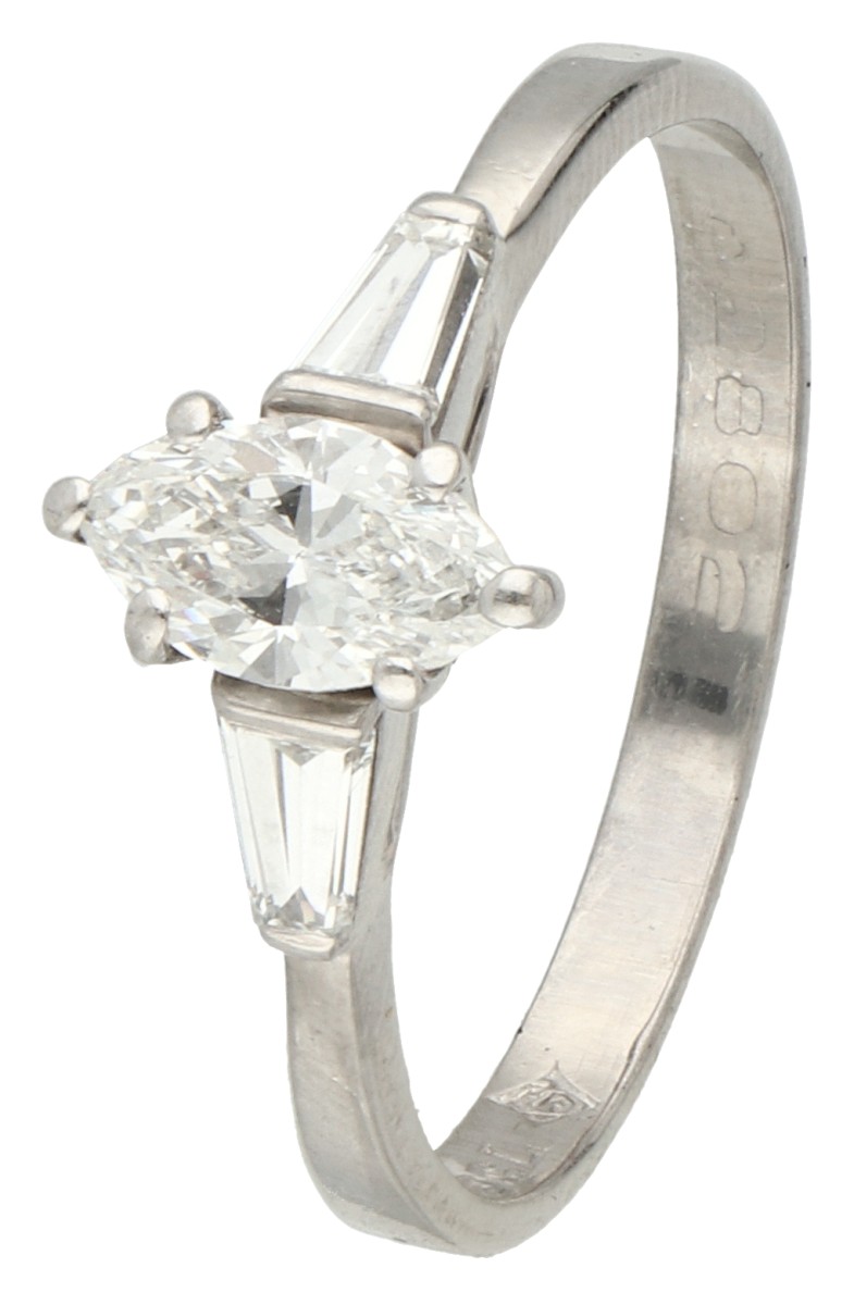 No Reserve - 18K Witgouden shoulder ring bezet met ca. 0.50 ct. marquise geslepen diamant.