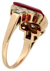 No Reserve - 14K roségouden Art Deco-stijl ring bezet met Verneuil robijn en oud slijpsel diamant.