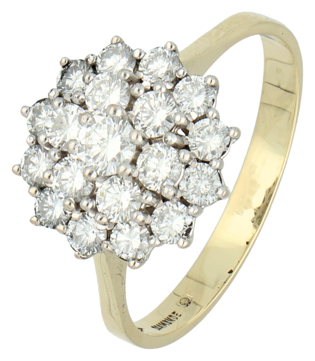 No Reserve - 14K Geelgouden Diamonde cluster ring bezet met ca. 0.92 ct. diamant.