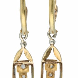 Bicolor gouden Art Deco-oorhangers, met 8 roos geslepen diamanten - 14 kt.