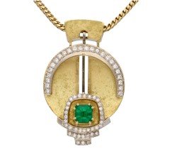 No Reserve - Helga Kordt 18K geelgouden hanger aan collier bezet met smaragd en diamant.
