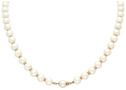 No Reserve - 18K Geelgouden cultivé parel collier bezet met ca. 1 ct. diamant.