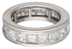 No Reserve - 18K Witgouden alliance ring bezet met ca. 3.6 ct. diamant.