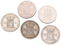 Lot (5) 2½ Gulden. Willem II&III. Gemiddeld Zeer Fraai.